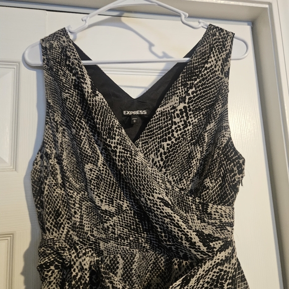 Express Black Surplice Front Tie Waist Snakeskin Print Chiffon Blouse - Picture 2 of 7